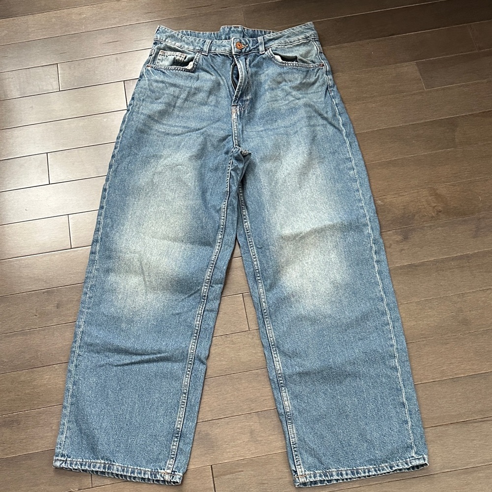 Divided Relaxed Fit Blue Jeans - Picture 6 of 11
